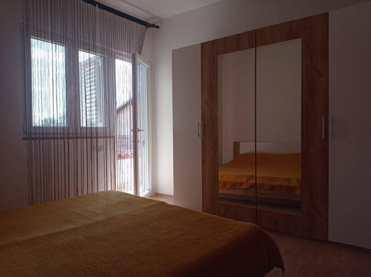 Apartmani Mare 시베니크 외부 사진