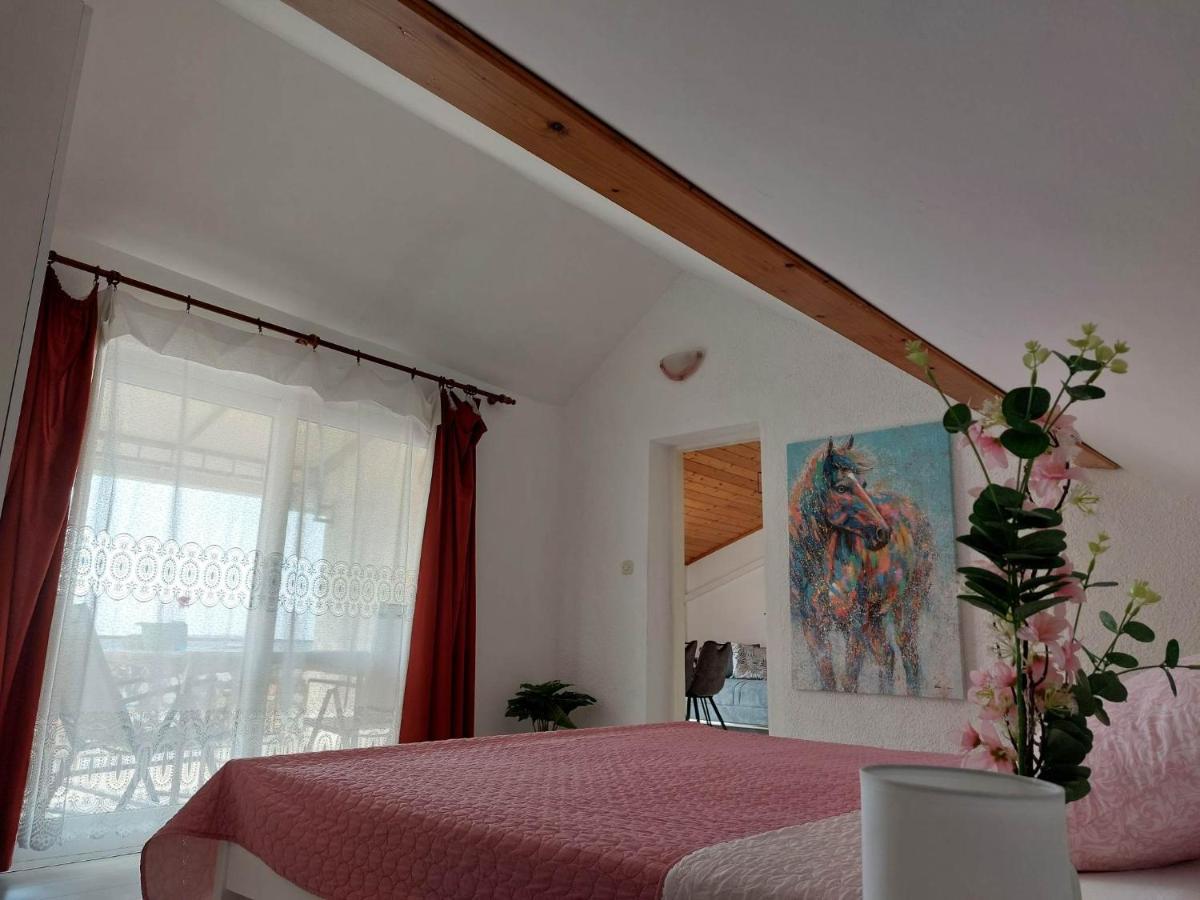 Apartmani Mare 시베니크 외부 사진
