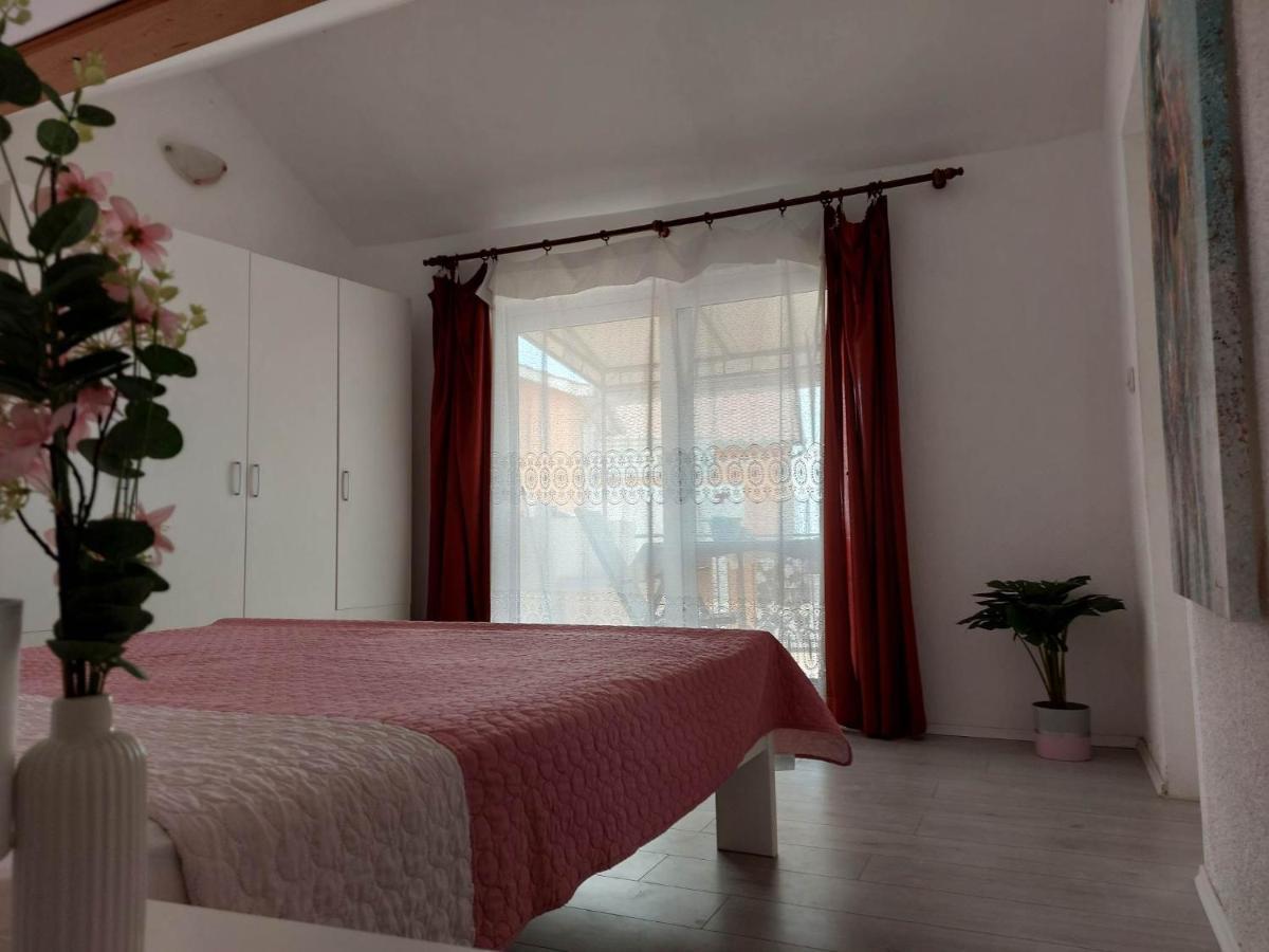 Apartmani Mare 시베니크 외부 사진